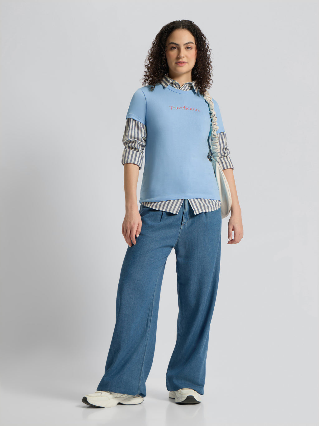 Travelicious Women's Tee