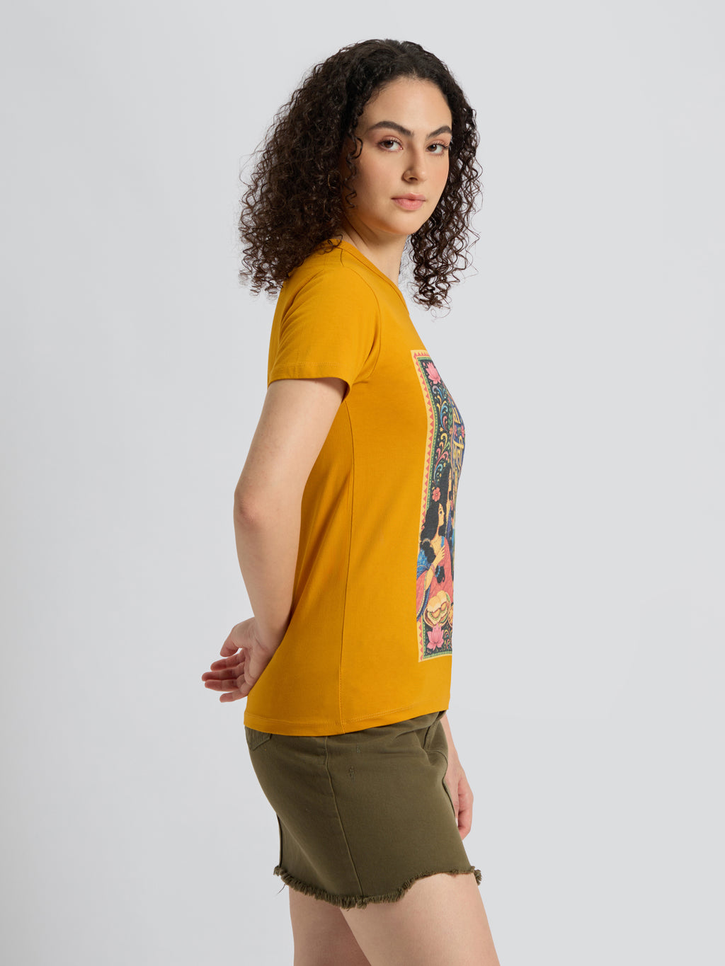 Chaai pe Chugli Women's Tee